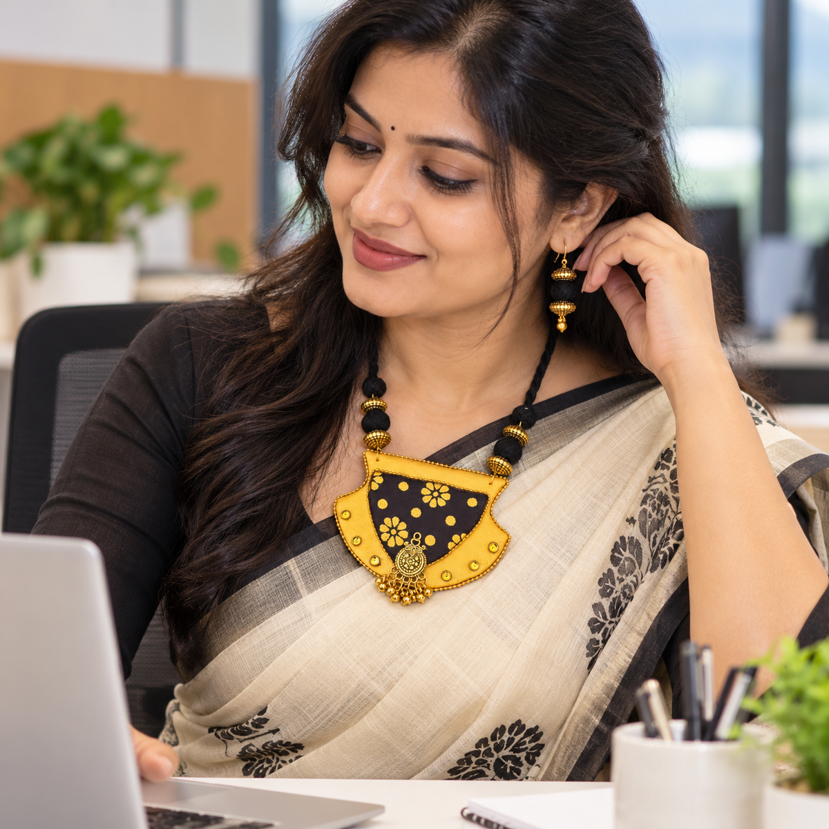 Gold and Black Necklace set